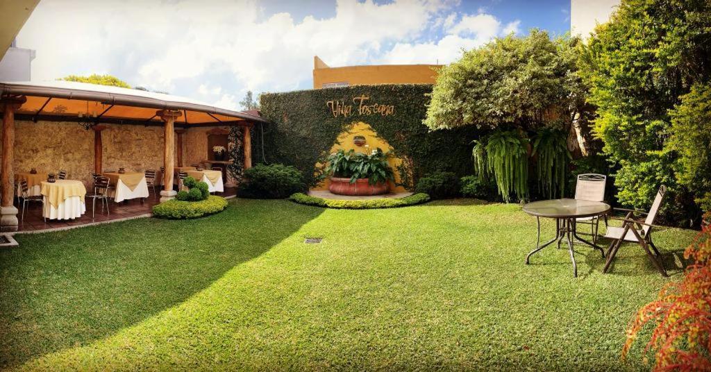 Hostal Villa Toscana Guatemala City Екстериор снимка