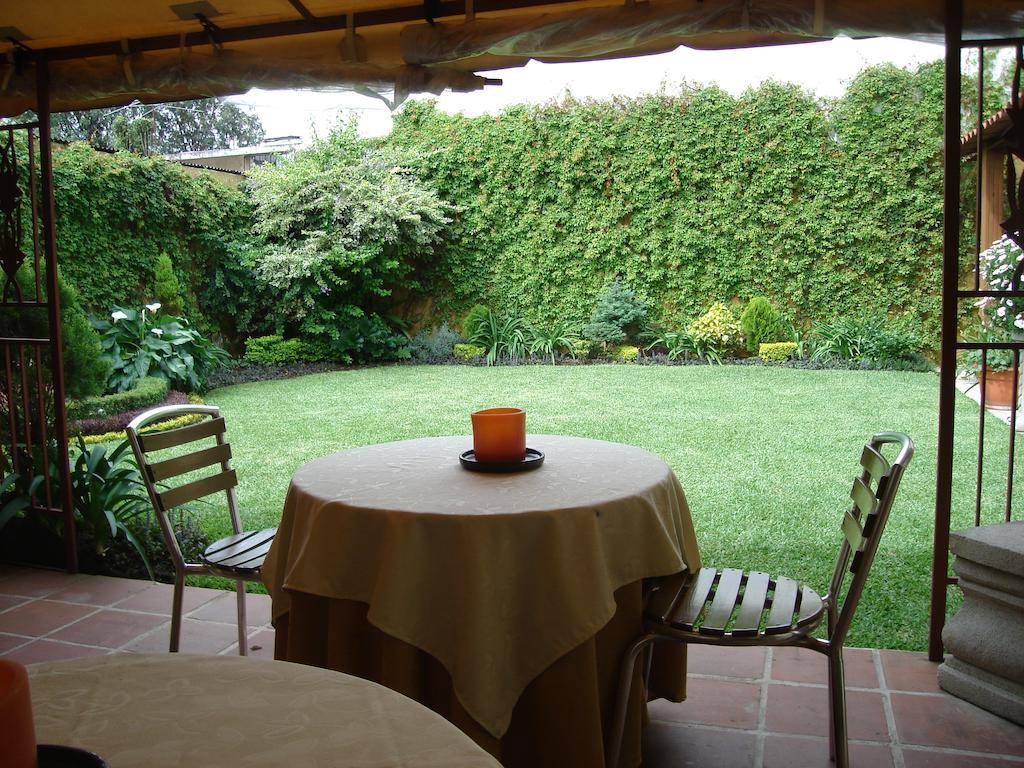 Hostal Villa Toscana Guatemala City Екстериор снимка