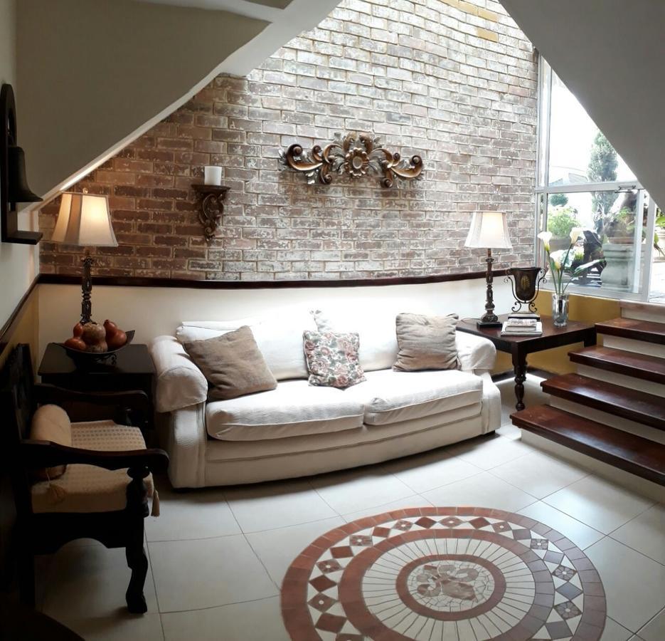 Hostal Villa Toscana Guatemala City Екстериор снимка